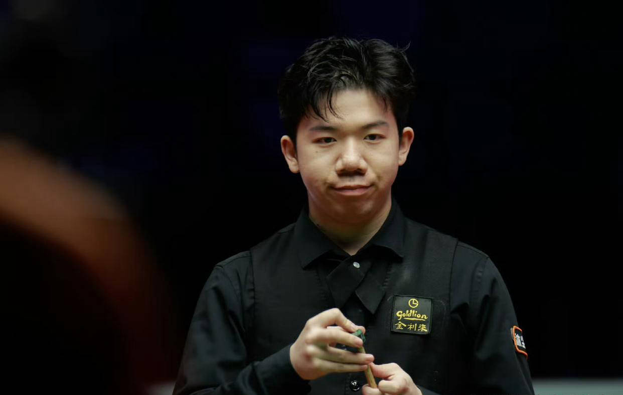 马霍姆斯的 马霍姆斯的