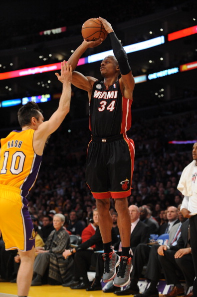 更衣室凝聚 更衣室凝聚