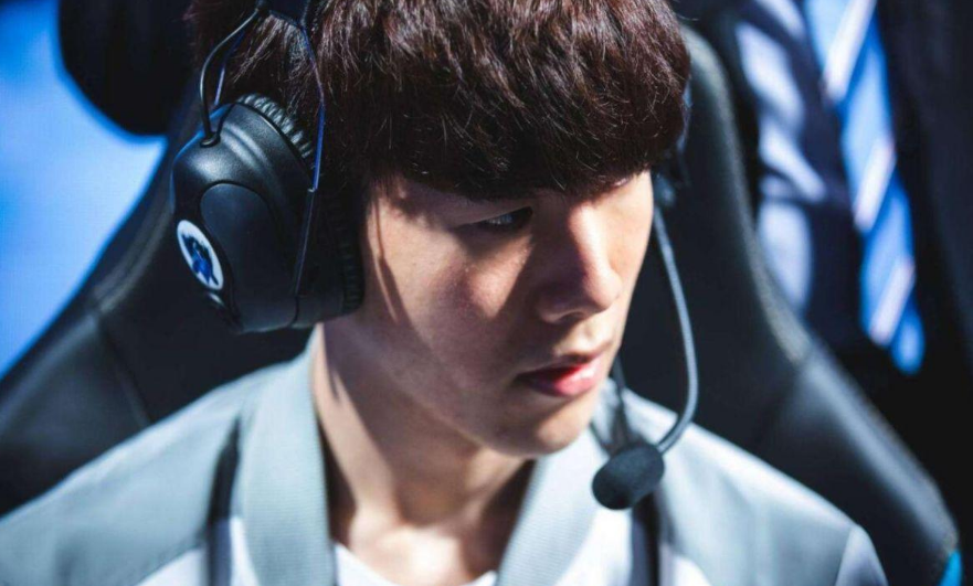 他在赛场上 他在赛场上